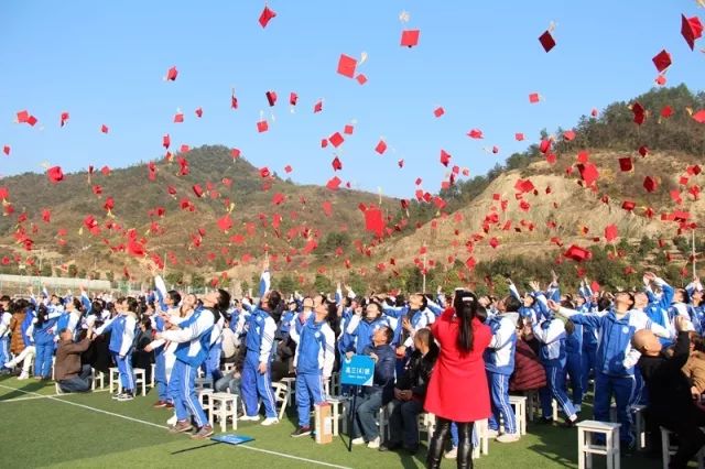 全日制英语培训学校一年