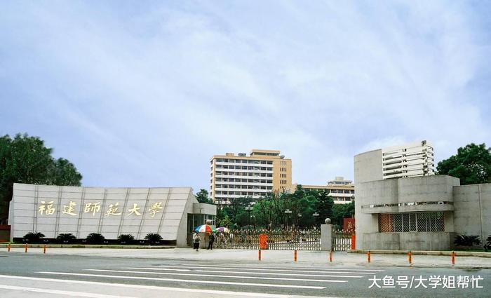 “四非高校”大学排名, 深圳大学排第二, 昆明理工大学最尴尬